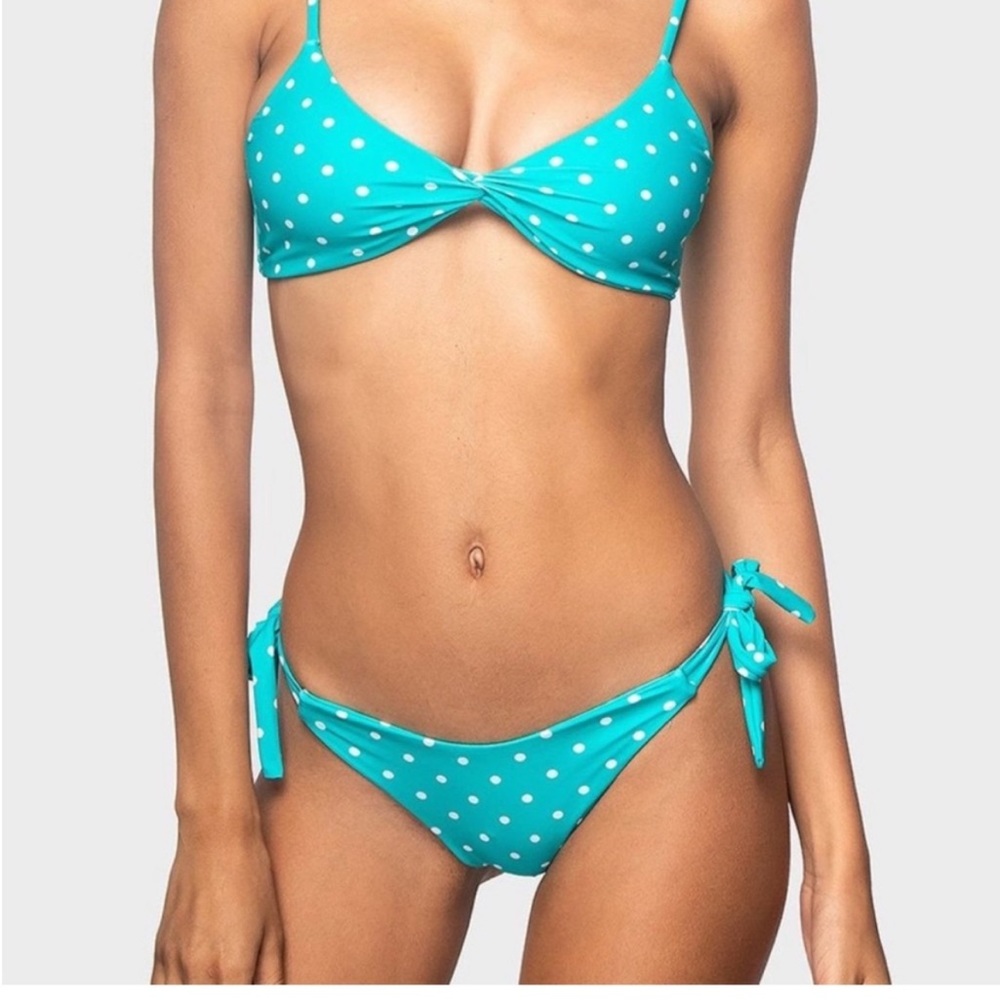 Blackbough bikini